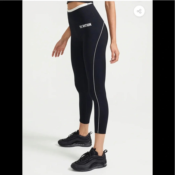 P.E Nation Pants - P.E Nation Match Play Black Leggings